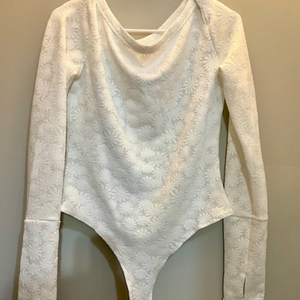Three Bird Nest Floral Luxe Bodysuit, White, New, Size Large